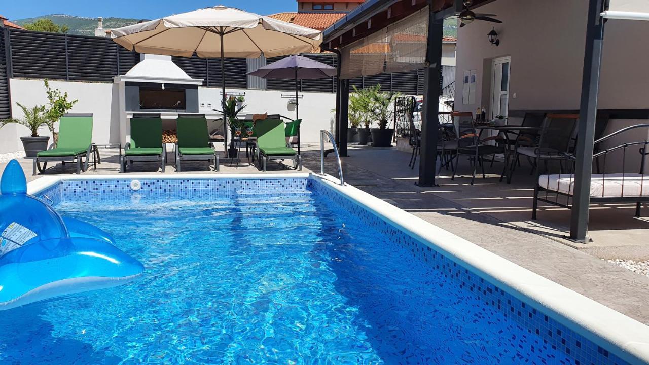 Villa Fides With Private Pool, Garden And Sea View Kaštel Novi Exteriér fotografie