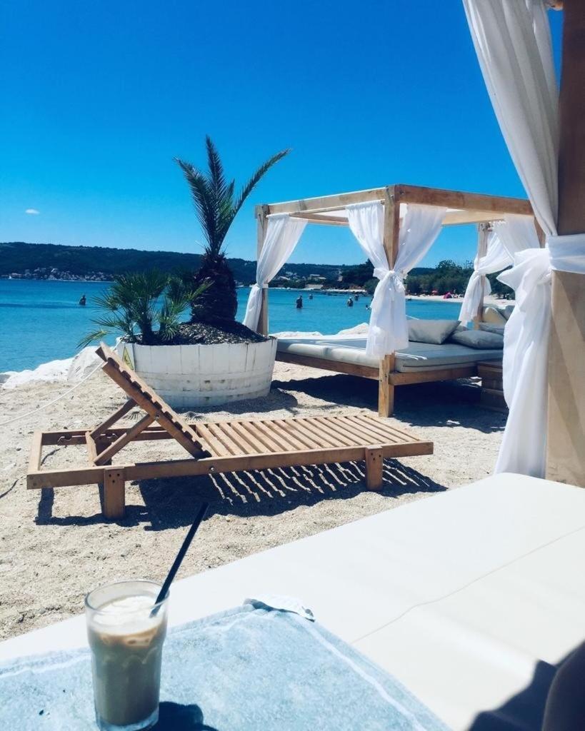 Villa Fides With Private Pool, Garden And Sea View Kaštel Novi Exteriér fotografie